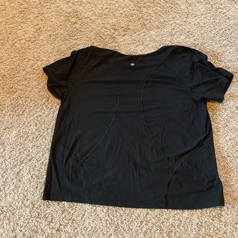 Lululemon athletic workout shirt